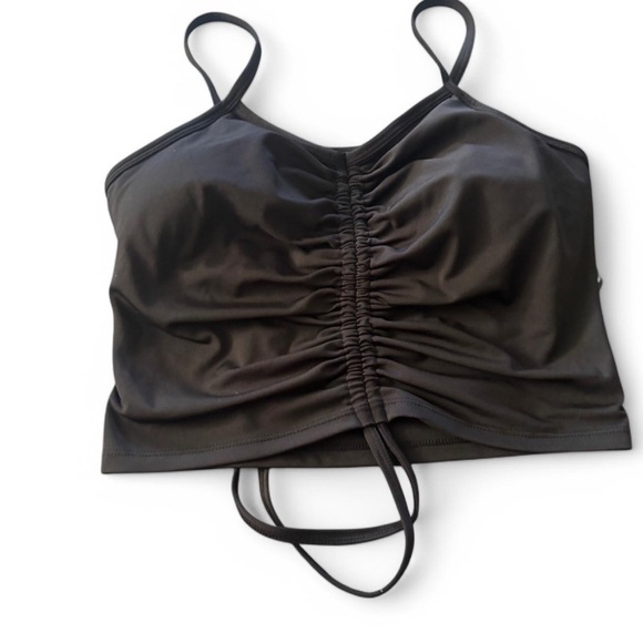 Colorful Swimwear Collection - Picture 3 of 7